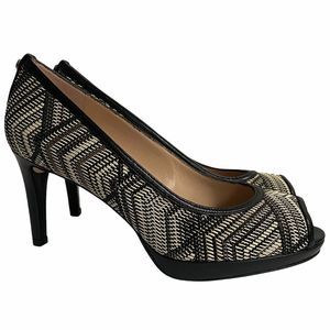 STUART WEITZMAN Women’s Sz 9 M Black White Peep Toe Sexy High Heels Silhouette